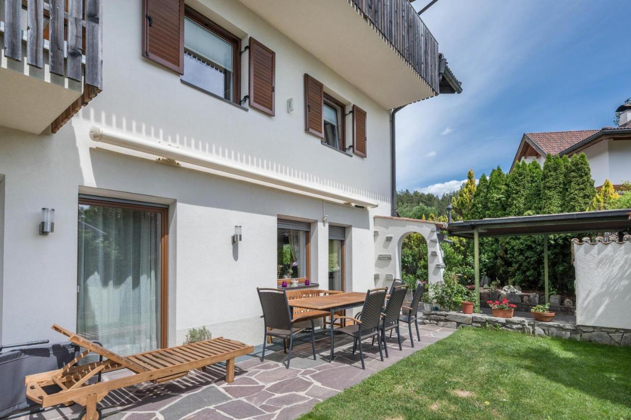 Charmed House Villa Fiumes Ngoại thất bức ảnh